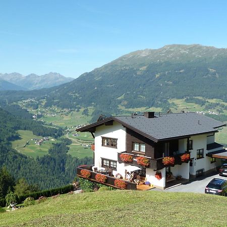 Haus Auer Daire Jerzens Oda fotoğraf